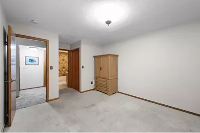 240 Cottonwood Drive, Vadnais Heights, MN 55127 - Photo 31