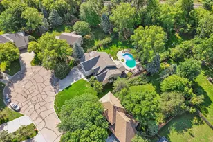 240 Cottonwood Dr, Vadnais Heights, MN 55127 - Photo 71