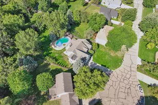 240 Cottonwood Dr, Vadnais Heights, MN 55127 - Photo 73