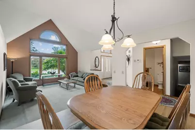 240 Cottonwood Drive, Vadnais Heights, MN 55127 - Photo 15