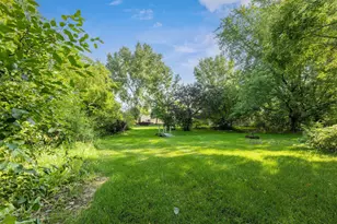 240 Cottonwood Dr, Vadnais Heights, MN 55127 - Photo 59