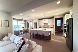 1572 Norbert Ln, Shakopee, MN 55379 - Photo 7