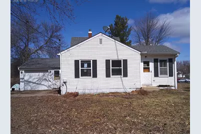 905 Golf Avenue SW, Pine City, MN 55063 - Photo 1