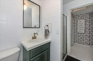 154 E Buffalo St, Duluth, MN 55811 - Photo 19