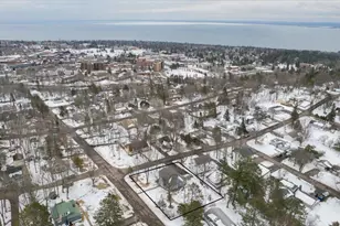 154 E Buffalo St, Duluth, MN 55811 - Photo 35