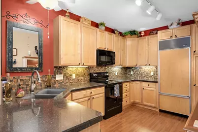 7988 Autumn Ridge Way, Chanhassen, MN 55317 - Photo 11