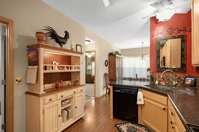 7988 Autumn Ridge Way, Chanhassen, MN 55317 - Photo 15