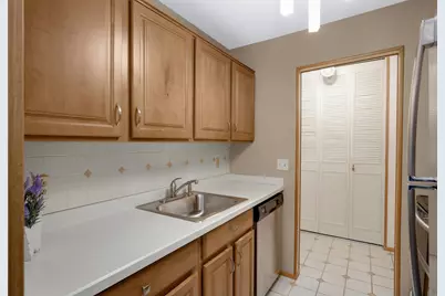 179 Little Canada Road E #327, Little Canada, MN 55117 - Photo 5