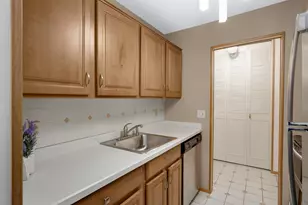 179 Little Canada Rd E, Little Canada, MN 55117 - Photo 5