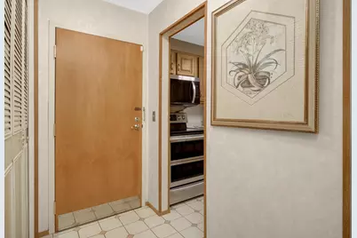 179 Little Canada Road E #327, Little Canada, MN 55117 - Photo 7