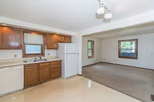 1303 S 8th St, Brainerd, MN 56401 - Photo 7