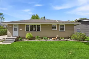 1209 Vincent Pl, Chaska, MN 55318 - Photo 1