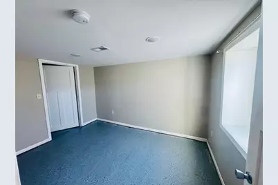 316 Lawrence Street, Marshall, MN 56258 - Photo 9