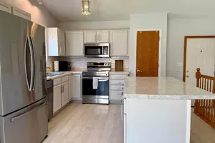 3818 Strathmore Ln SE, Rochester, MN 55904 - Photo 3