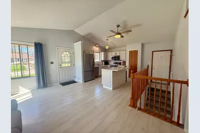 3818 Strathmore Lane SE, Rochester, MN 55904 - Photo 5
