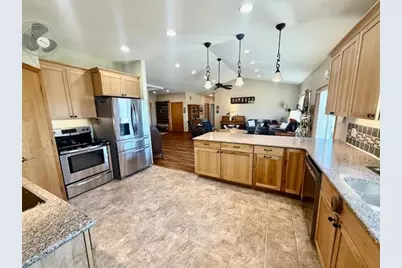 906 Sunrise Boulevard, Redwood Falls, MN 56283 - Photo 19