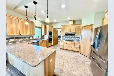 906 Sunrise Boulevard, Redwood Falls, MN 56283 - Photo 25