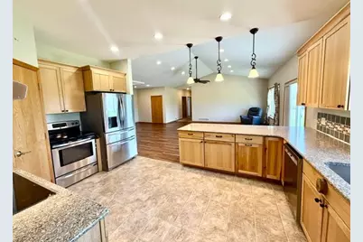 906 Sunrise Boulevard, Redwood Falls, MN 56283 - Photo 27