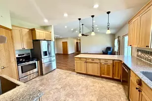 906 Sunrise Blvd, Redwood Falls, MN 56283 - Photo 27