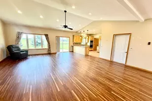 906 Sunrise Blvd, Redwood Falls, MN 56283 - Photo 19