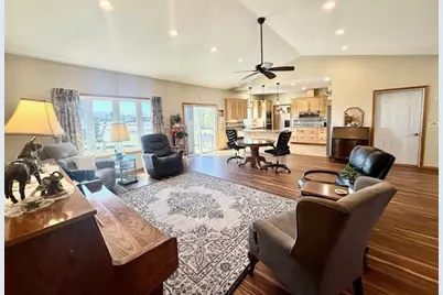 906 Sunrise Boulevard, Redwood Falls, MN 56283 - Photo 33