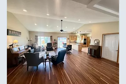 906 Sunrise Boulevard, Redwood Falls, MN 56283 - Photo 13
