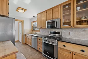 2625 4th Ave NE, Rochester, MN 55906 - Photo 9