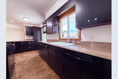 8254 Hearthside Road S, Cottage Grove, MN 55016 - Photo 7