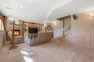 592 Vicki Ln, Shoreview, MN 55126 - Photo 33