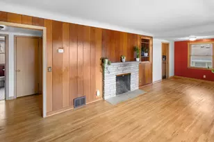 3029 Silver Lake Rd NE, Saint Anthony, MN 55418 - Photo 7