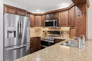 15 Apfelridge Ct, South Saint Paul, MN 55075 - Photo 9