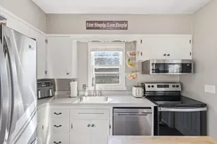 3330 Major Ave N, Golden Valley, MN 55422 - Photo 11