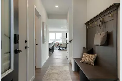 3476 Knightsbridge Trail N, Lake Elmo, MN 55042 - Photo 3