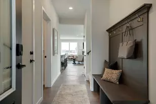 3476 Knightsbridge Trl N, Lake Elmo, MN 55042 - Photo 3