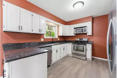 900 Green Street, Hudson, WI 54016 - Photo 11