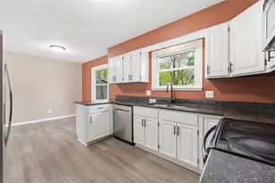 900 Green St, Hudson, WI 54016 - Photo 11