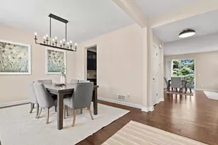 9704 Emerson Ct, Eden Prairie, MN 55347 - Photo 17