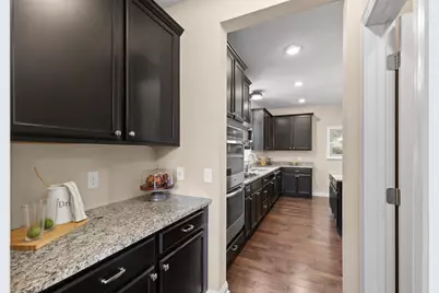 9704 Emerson Court, Eden Prairie, MN 55347 - Photo 7