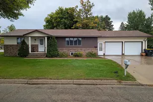 411 6th Ave SW, Perham, MN 56573 - Photo 1
