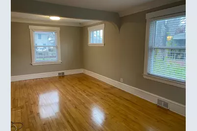 1189 Hawthorne Avenue E, Saint Paul, MN 55106 - Photo 3