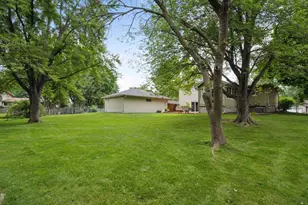 9772 Ives Ln N, Maple Grove, MN 55369 - Photo 25