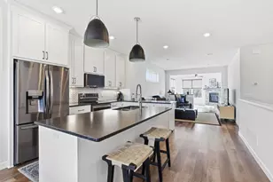 1267 Naser Wy, New Richmond, WI 54017 - Photo 3