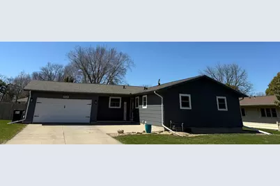 1212 Kast Avenue, Owatonna, MN 55060 - Photo 1