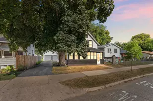 303 Cesar Chavez St, Saint Paul, MN 55107 - Photo 25