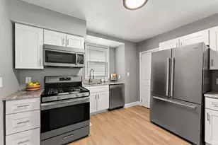 303 Cesar Chavez St, Saint Paul, MN 55107 - Photo 7