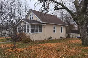 48 Jessamine Ave E, Saint Paul, MN 55117 - Photo 3