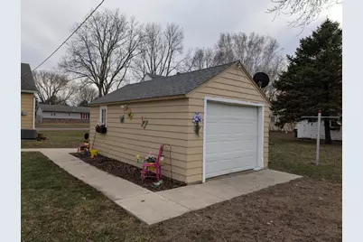 129 Martin Street E, Lewisville, MN 56060 - Photo 3