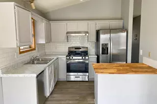 218 Crystal Ln, Montrose, MN 55363 - Photo 7