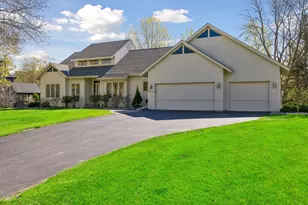 5915 Sweetwater Cir, Excelsior, MN 55331 - Photo 3