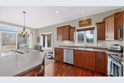 1442 30th Street NW, Austin, MN 55912 - Photo 11